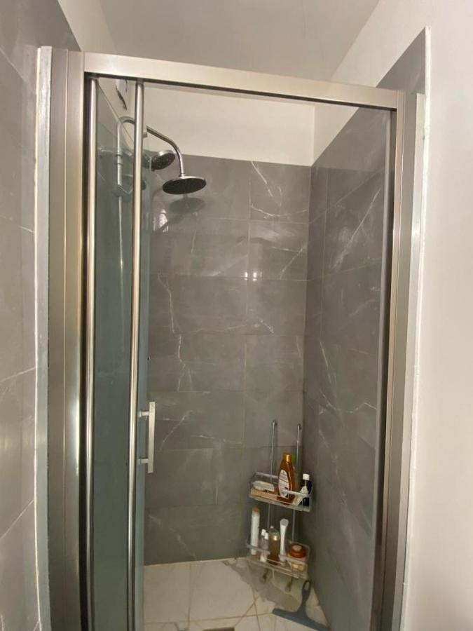 Appartement Ensoleille, Central Et Tout Equipe Avec Vue Tour Eiffel Et Pantheon 파리 외부 사진